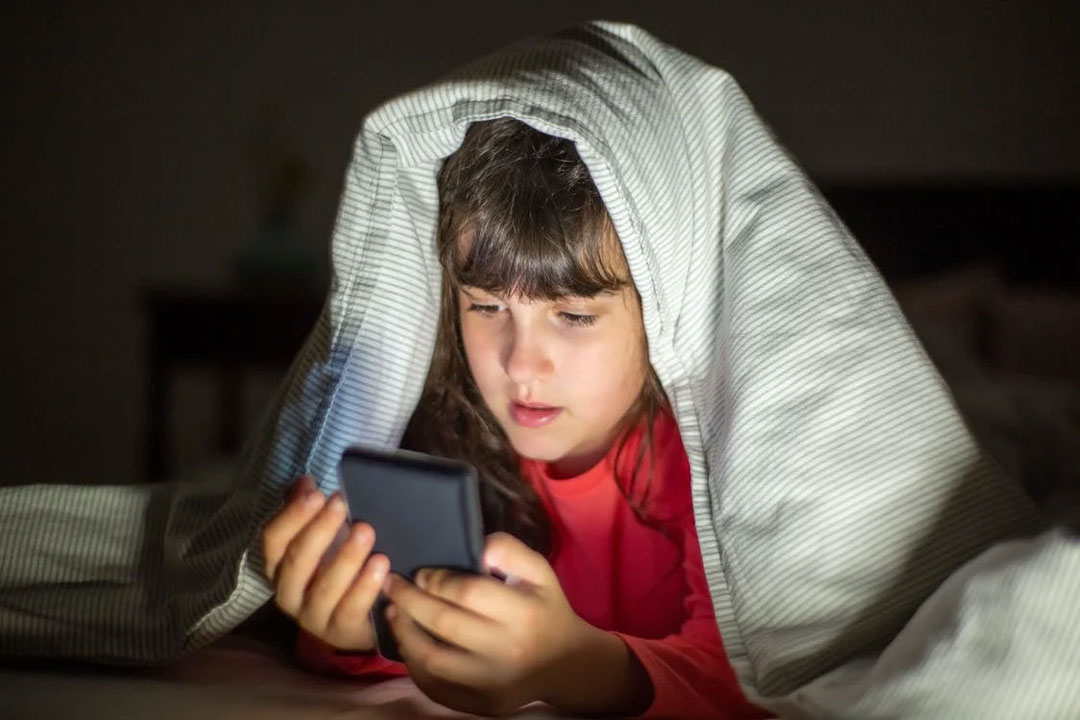 smartphone affect children