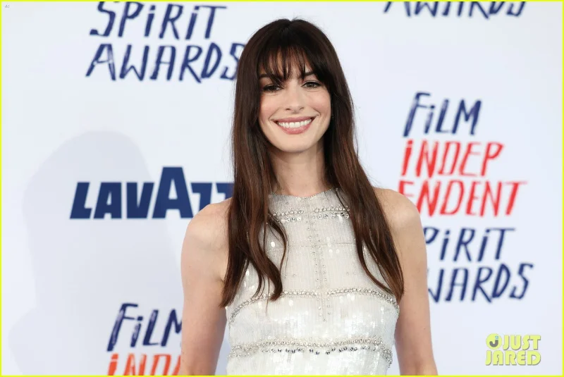 anne hathaway spirit awards 02